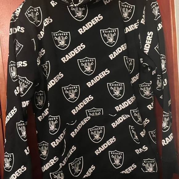 Raiders Pull Over Hoodie Sz XL Teens 18-20 Woman Small - Picture 2 of 5